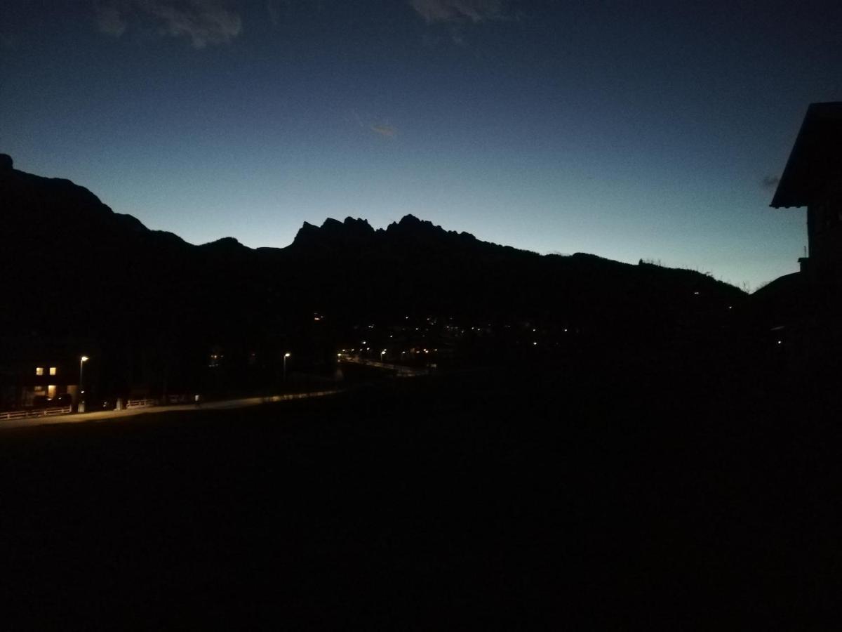 Casa Vacanze Miramonti - Appartamento Con Balcone Con Vista Sulle Dolomiti Borca di Cadore Eksteriør bilde
